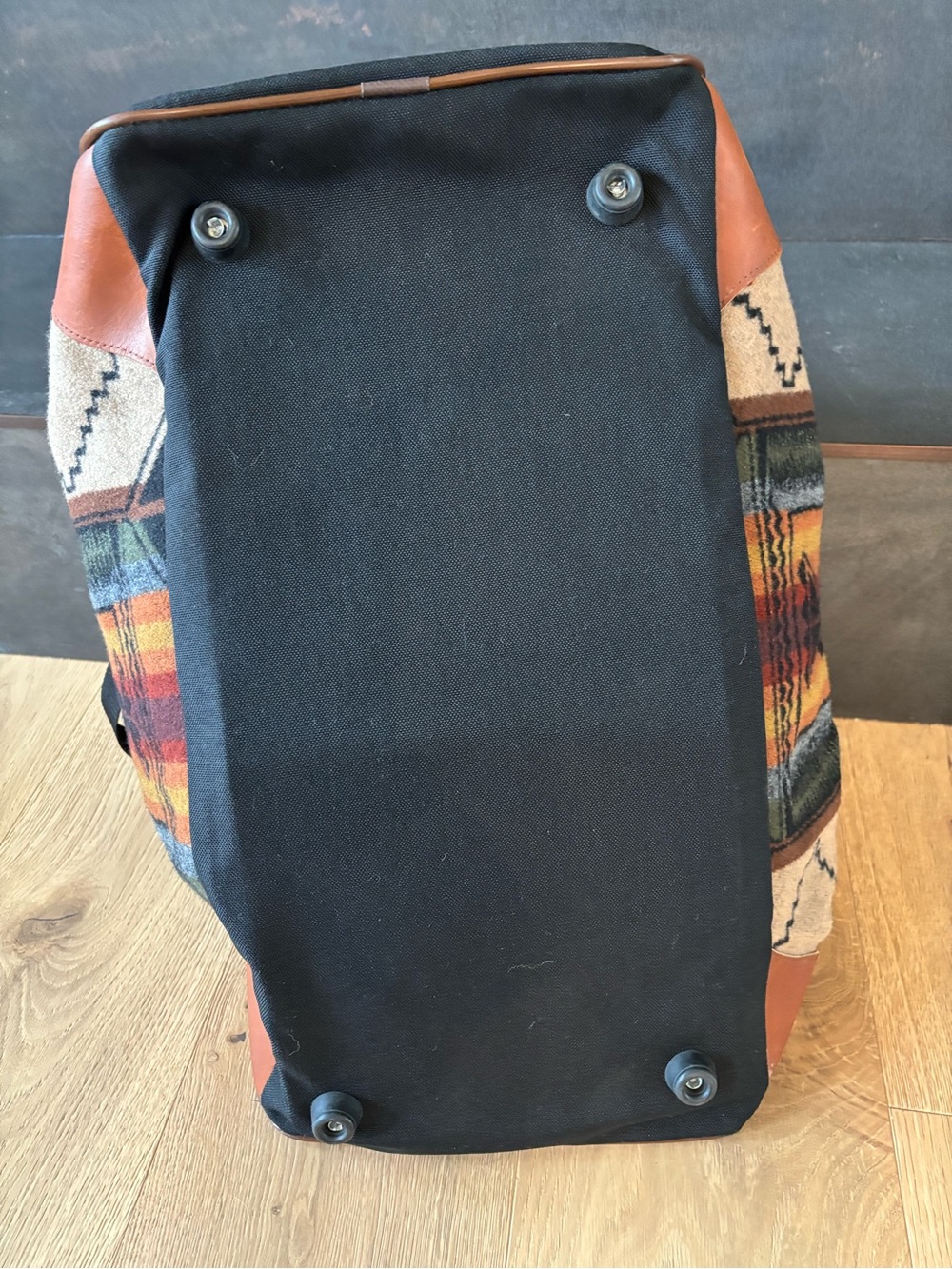 Pendleton Southwestern Wool Blend Weekender Duffle Travel Bag, Leather, Rancher - Picture 8 of 16